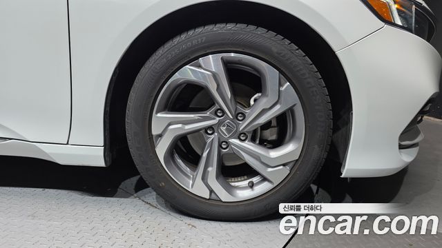 Honda Accord 2019 — photo 7