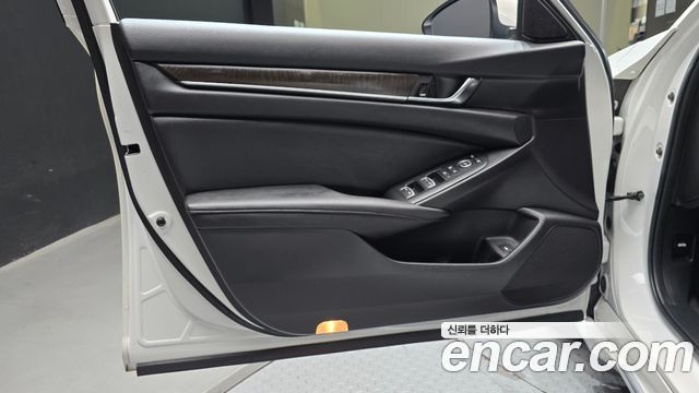 Honda Accord 2019 — photo 14