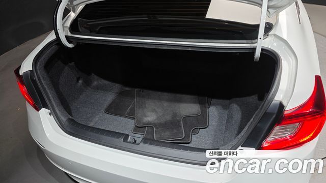 Honda Accord 2019 — photo 32