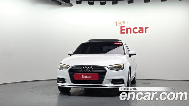 Audi A3 2018 — photo 3