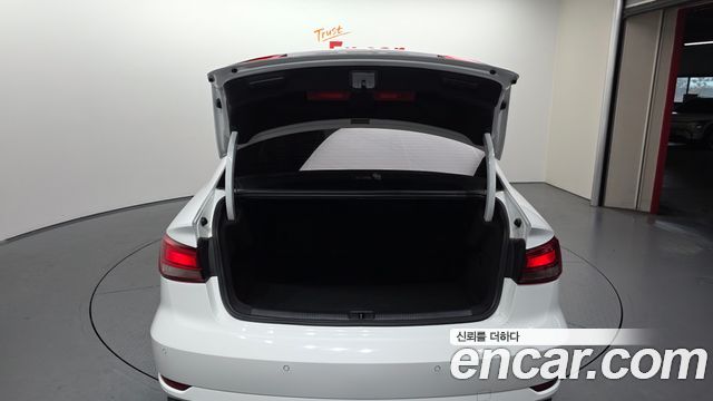 Audi A3 2018 — photo 26