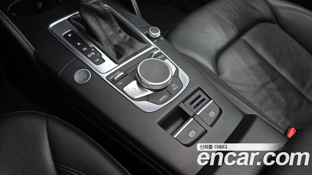 Audi A3 2018 — photo 28