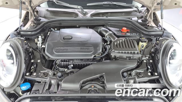 Mini Cooper 2024 — photo 6