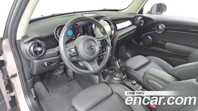 Mini Cooper 2024 — photo 10