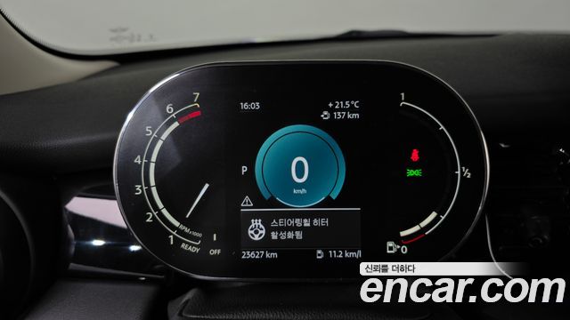 Mini Cooper 2024 — photo 11