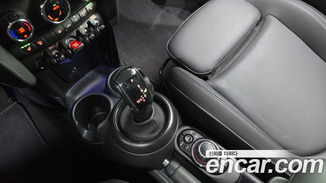 Mini Cooper 2024 — photo 12