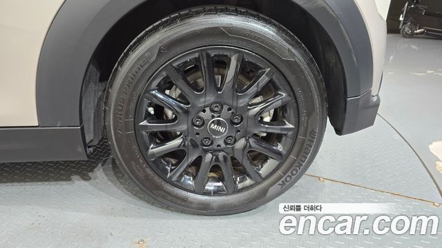 Mini Cooper 2024 — photo 7
