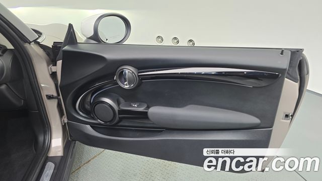 Mini Cooper 2024 — photo 15