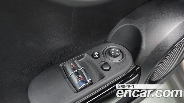 Mini Cooper 2024 — photo 27