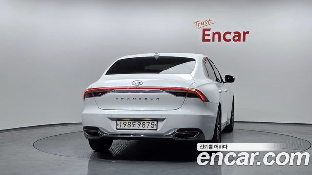 Hyundai Grandeur 2023 — photo 4