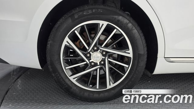 Hyundai Grandeur 2023 — photo 5