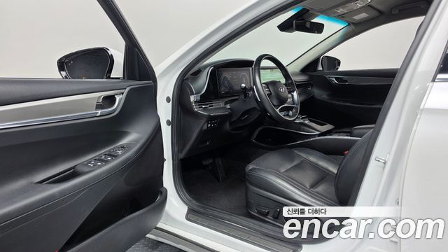 Hyundai Grandeur 2023 — photo 10