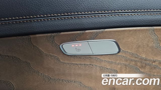 Mercedes-Benz E-Class 2022 — photo 18