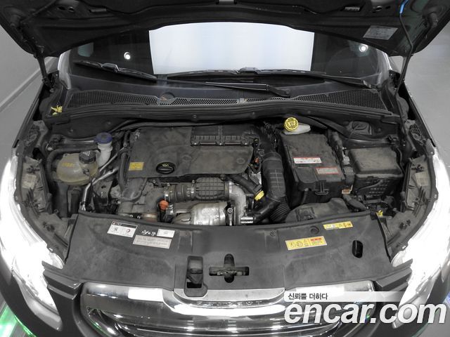 Peugeot 2008 2016 — photo 6