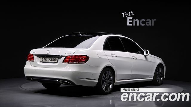 Mercedes-Benz E-Class 2016 — photo 2