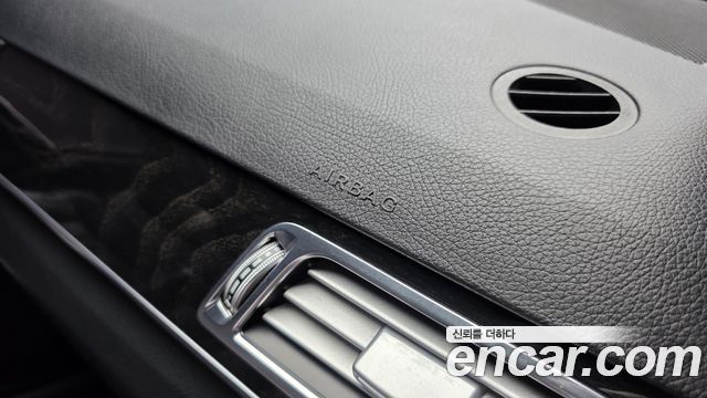 Mercedes-Benz E-Class 2016 — photo 17