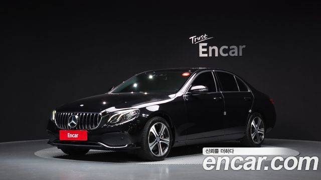Mercedes-Benz E-Class 2017 — photo 1