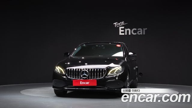 Mercedes-Benz E-Class 2017 — photo 3