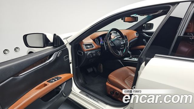 Maserati Ghibli 2015 — photo 13