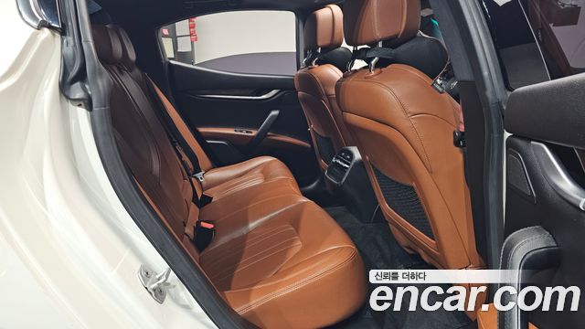 Maserati Ghibli 2015 — photo 18