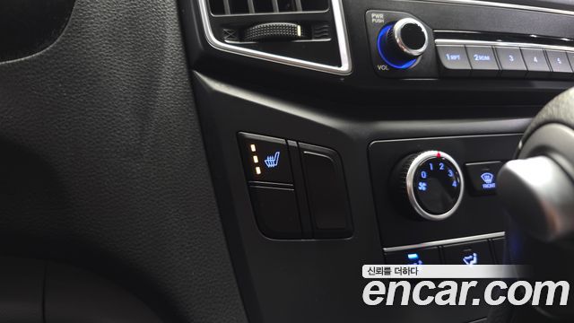 Hyundai Starex 2016 — photo 23