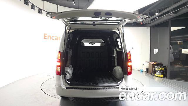 Hyundai Starex 2016 — photo 26