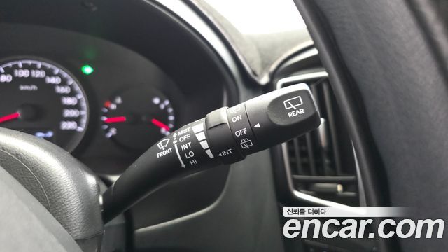 Hyundai Starex 2016 — photo 29