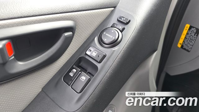 Hyundai Starex 2016 — photo 30