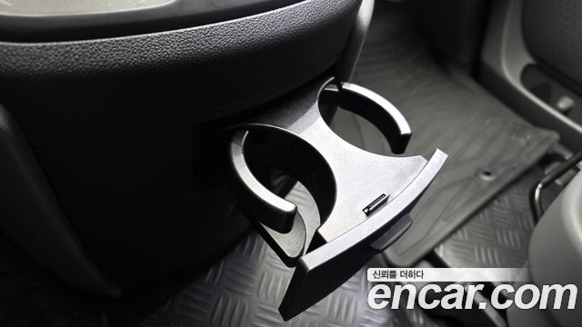 Hyundai Starex 2016 — photo 33