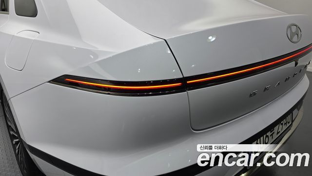 Hyundai Grandeur 2025 — photo 9
