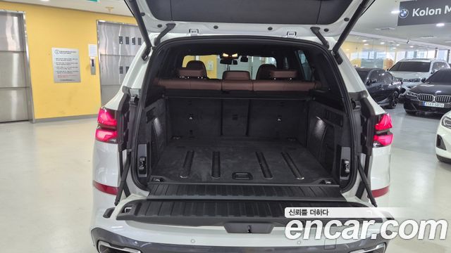 BMW X5 2025 — photo 16