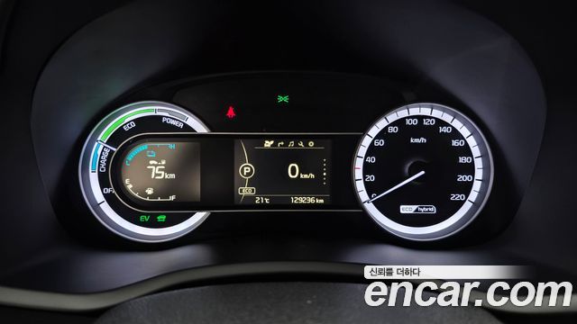Kia Niro 2017 — photo 11