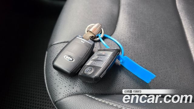 Kia Niro 2017 — photo 25