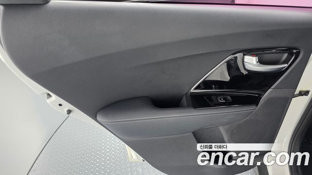 Kia Niro 2017 — photo 15