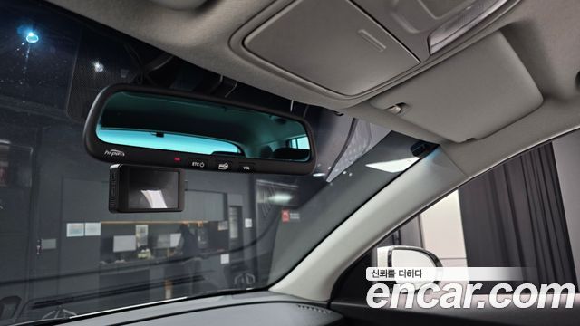 Kia Niro 2017 — photo 32