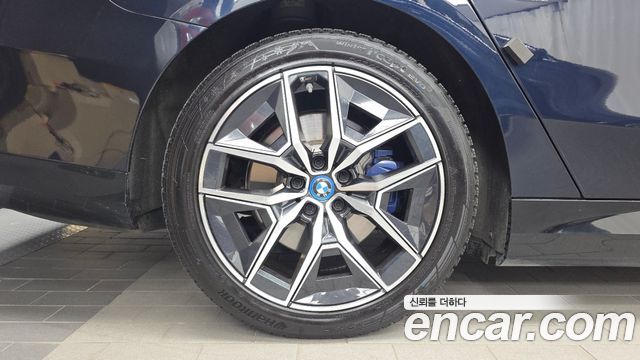 BMW i5 2024 — photo 5