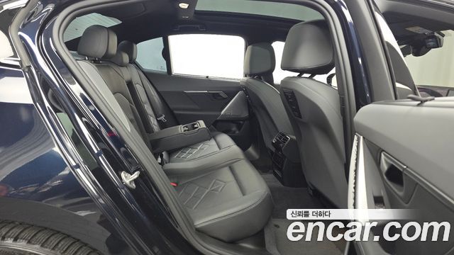 BMW i5 2024 — photo 17