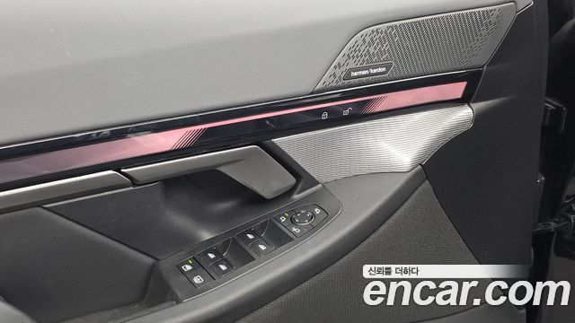 BMW i5 2024 — photo 25