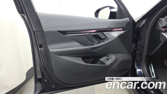 BMW i5 2024 — photo 14