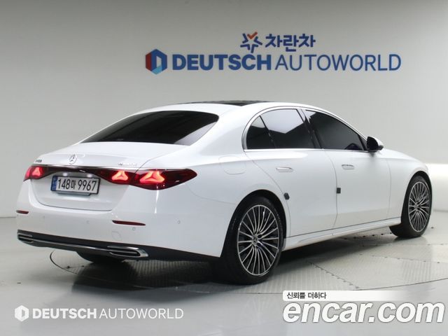 Mercedes-Benz E-Class 2024 — photo 2