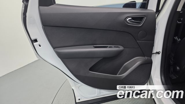 Renault Korea XM3 2023 — photo 15