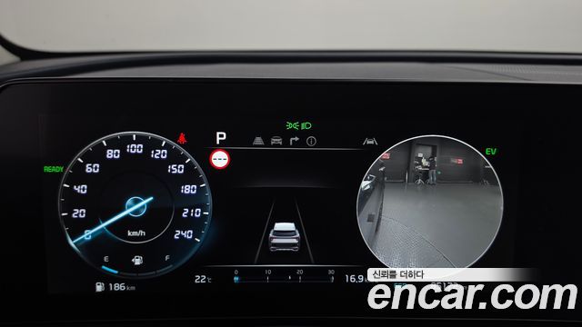 Kia Sportage 2023 — photo 8