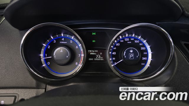 Hyundai Sonata 2012 — photo 11