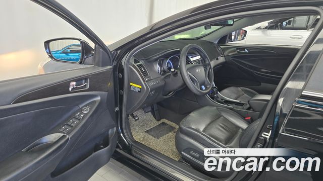 Hyundai Sonata 2012 — photo 13