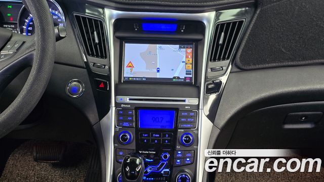 Hyundai Sonata 2012 — photo 20