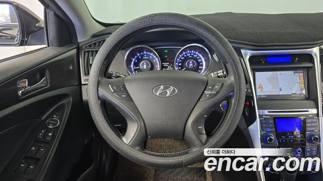 Hyundai Sonata 2012 — photo 21