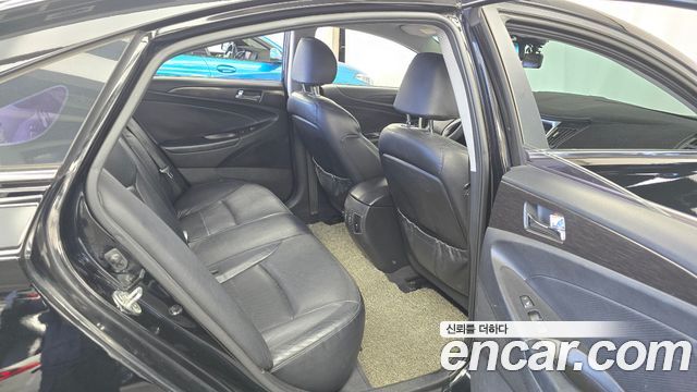 Hyundai Sonata 2012 — photo 26