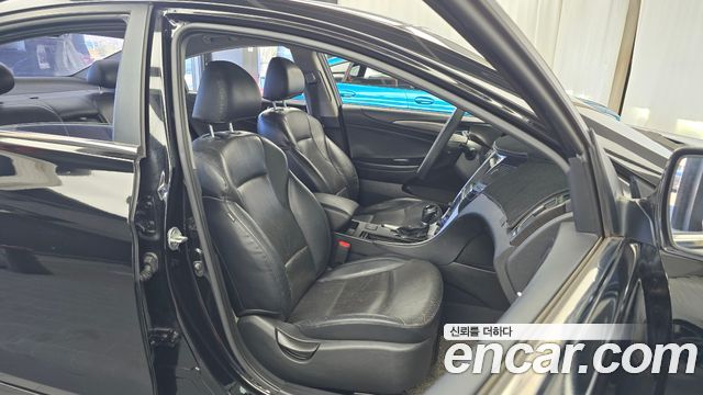 Hyundai Sonata 2012 — photo 16