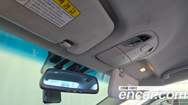 Hyundai Sonata 2012 — photo 27