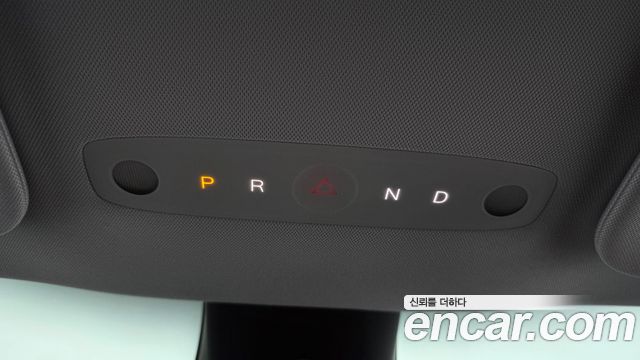 Tesla Model Y 2025 — photo 12